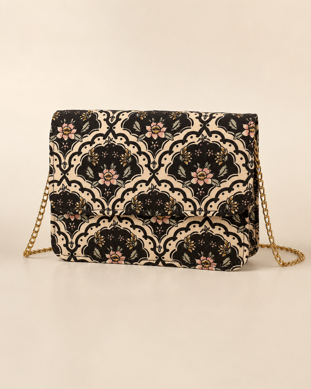 Elegant Structured Leather Handbag